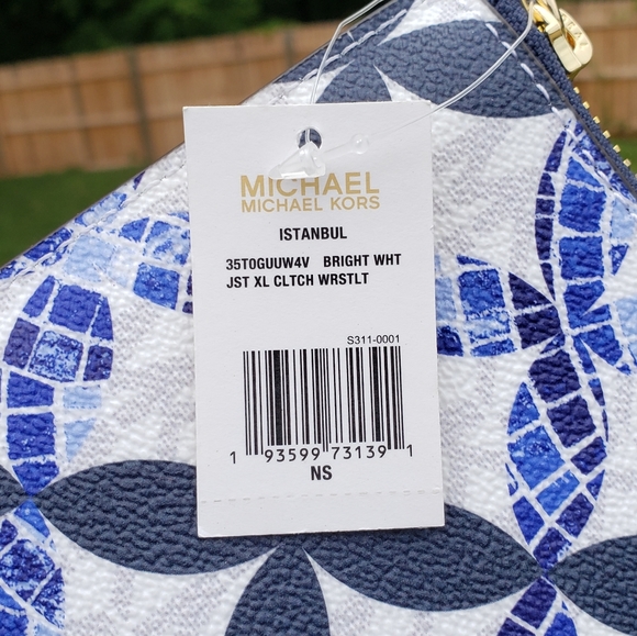 Michael Kors Istanbul XL Clutch Wristlet - Picture 5 of 5